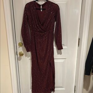 Elegant Burgundy Long Sleeve Dress
